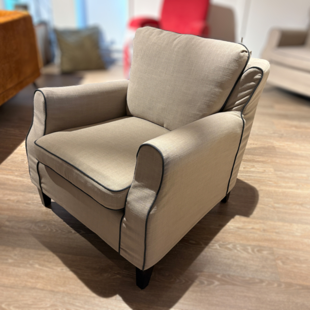 Bruka fauteuil in stof River Clay