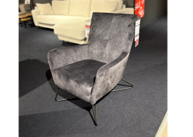 Fauteuil Sabina in stof Adore 67