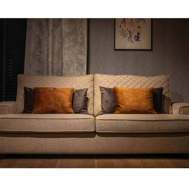 Brandon bank UrbanSofa