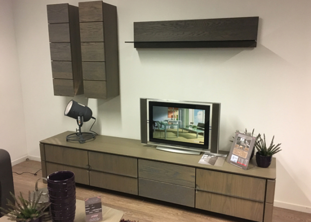 	Mundo wandkast showmodel Eiken E17	